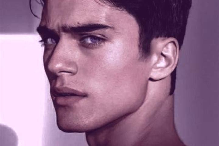 Kinsley, 23, a black grey-eyed slavic companion based in Zepita. Offering BDSM, Massage, Roleplay, Girlfriend Experience, CIM. Available for incall and outca...