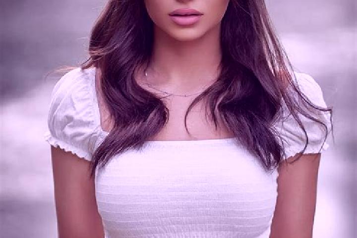 Kinsley, 23, a brunette brown-eyed european companion based in Wetherby. Offering Striptease, Prostate Massage, BDSM, Party Girl, Domination. Available for i...