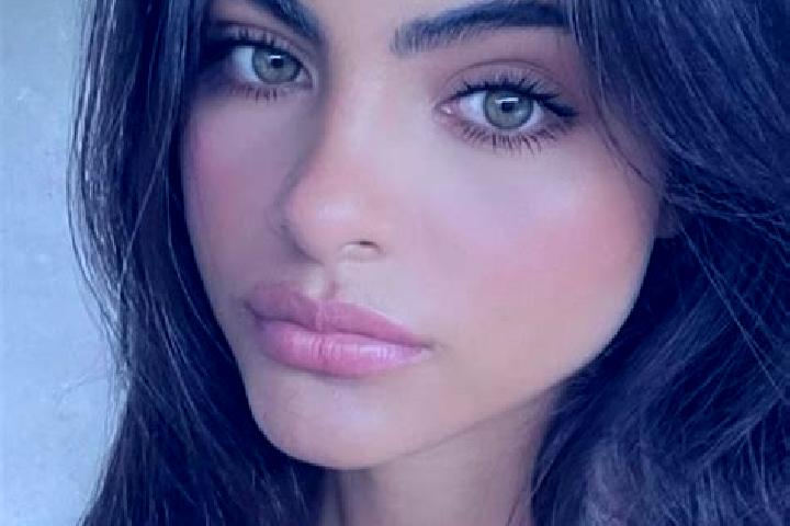 Kinsley, 23, a brunette dark-eyed caribbean companion based in Fahe. Offering Domination, CIM, Duos, Overnight. Available for incall and outcall, day and eve...