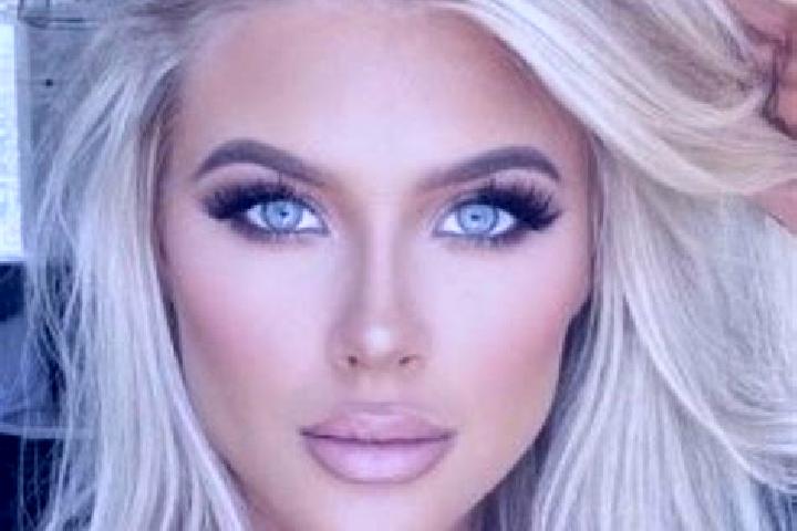 Kinsley, 23, a platinum blonde brown-eyed middle eastern companion based in Glorieta. Offering Dinner Date, Erotic Massage, Girlfriend Experience, Overnight....