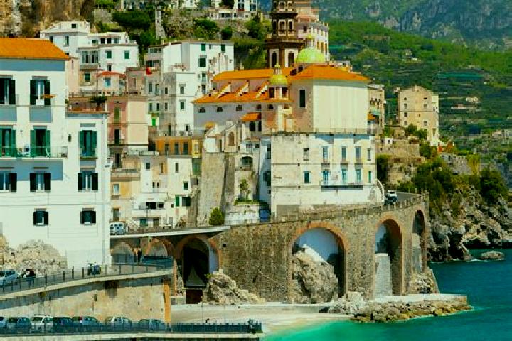 Kinsley, 23 — Escort in Cardano, Italy