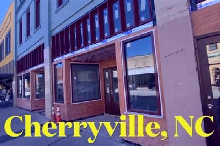 Kinsley, 23 — Escort in Cherryville, Canada