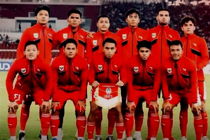 Kinsley, 23 — Escort in Leloboko, Indonesia