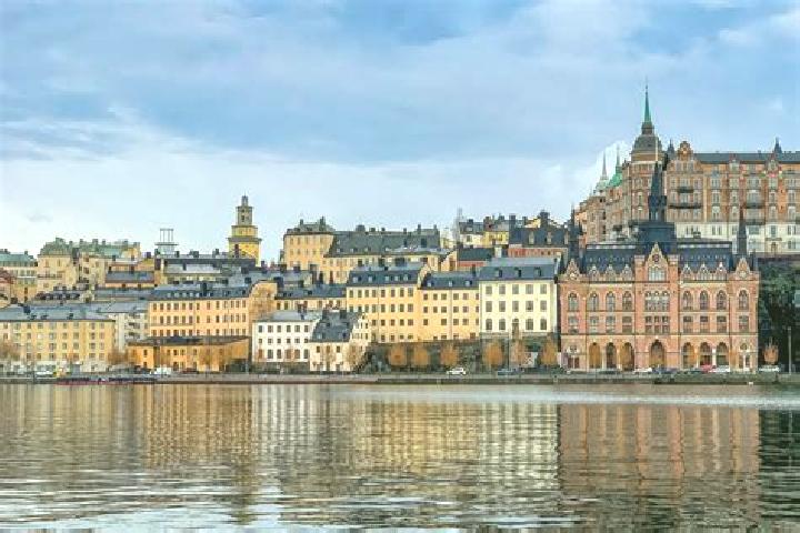 Kinsley, 23 — Escort in Roervik, Sweden