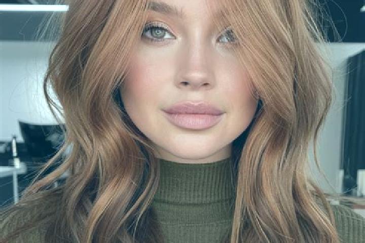 Kinsley, 24, a auburn grey-eyed middle eastern companion based in Ponte della Venturina. Offering Roleplay, Party Girl, Striptease. Available for incall and ...