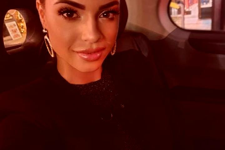Kinsley, 24, a black grey-eyed caucasian companion based in Chachoengsao. Offering Duos, A-Level, Tantra, Dinner Date. Available for incall and outcall, day ...