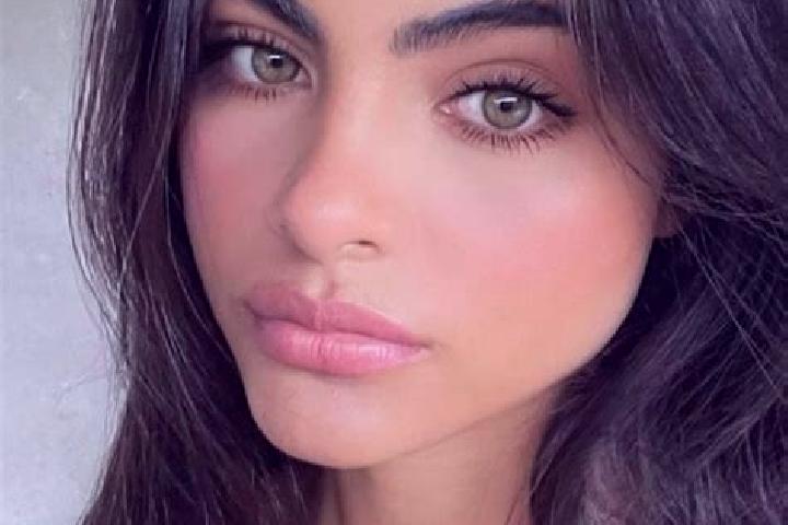 Kinsley, 24, a black hazel-eyed caucasian companion based in Tanakpur. Offering GFE, Travel Companion, A-Level. Available for incall and outcall, overnight b...
