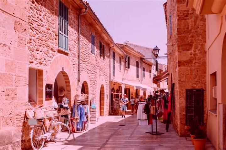 Kinsley, 24 — Escort in Alcudia de Monteagud, Spain