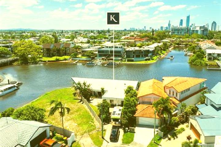 Kinsley, 24 — Escort in Broadbeach Waters, Australia