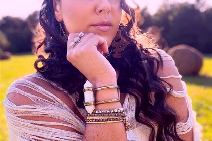Kinsley, 24 — Escort in Holly Hill, United States