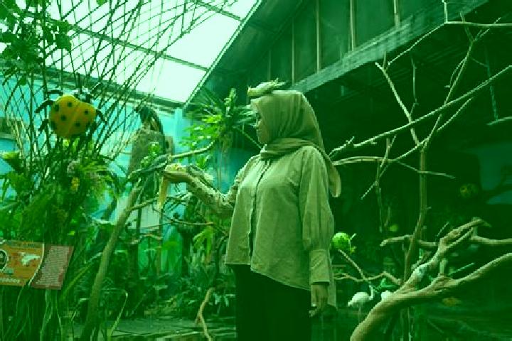 Kinsley, 24 — Escort in Karangkebon Timur, Indonesia
