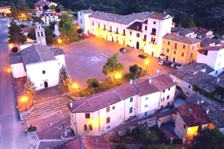 Kinsley, 24 — Escort in Molina Aterno, Italy