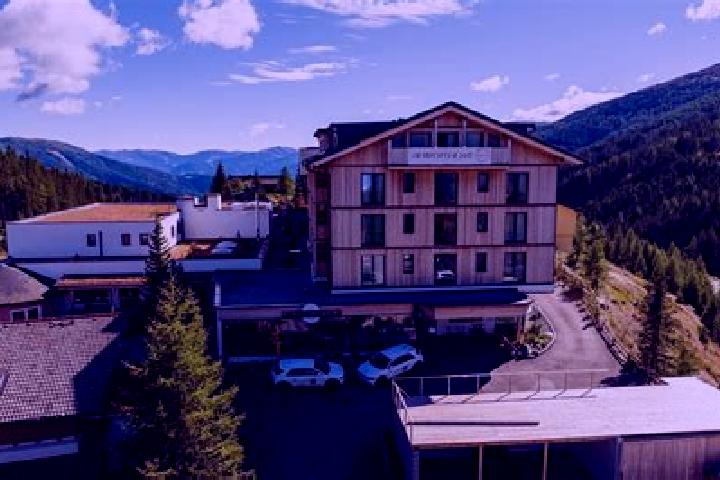 Kinsley, 24 — Escort in Rennweg am Katschberg, Austria