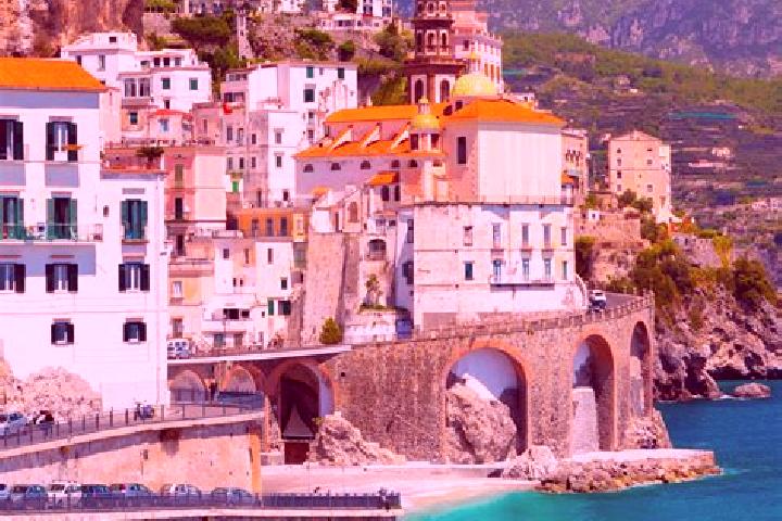 Kinsley, 24 — Escort in Rovescala, Italy