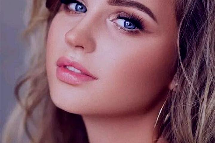 Kinsley, 25, a dark blonde blue-eyed ebony companion based in Cayara. Offering Couples, GFE, Domination, Dinner Date. Available for incall and outcall, day a...