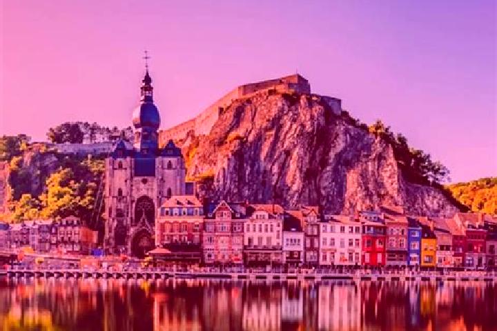 Kinsley, 25 — Escort in Amberloup, Belgium