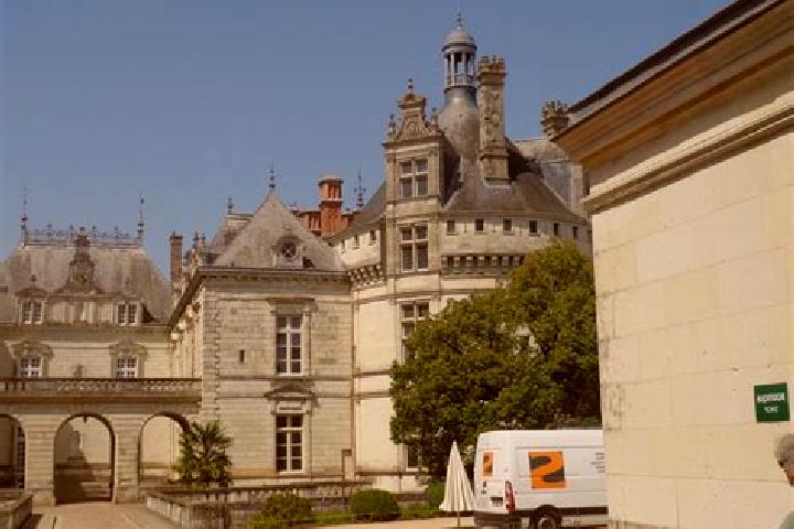 Kinsley, 25 — Escort in Le Lude, France
