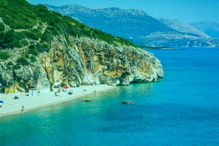 Kinsley, 25 — Escort in Mollaj, Albania