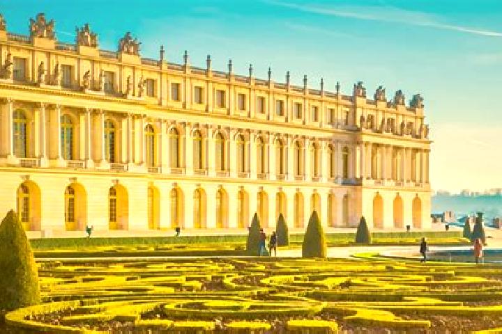Kinsley, 25 — Escort in Sand, France