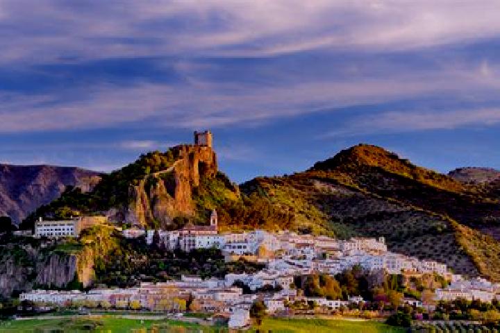 Kinsley, 25 — Escort in Valdemorillo de la Sierra, Spain
