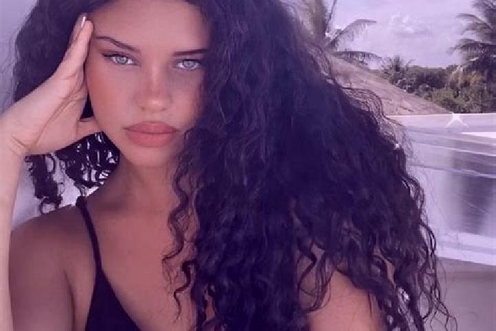 Kinsley, 26, a black grey-eyed latina companion based in Shellbrook. Offering Travel Companion, Domination, Roleplay, Girlfriend Experience. Available for in...