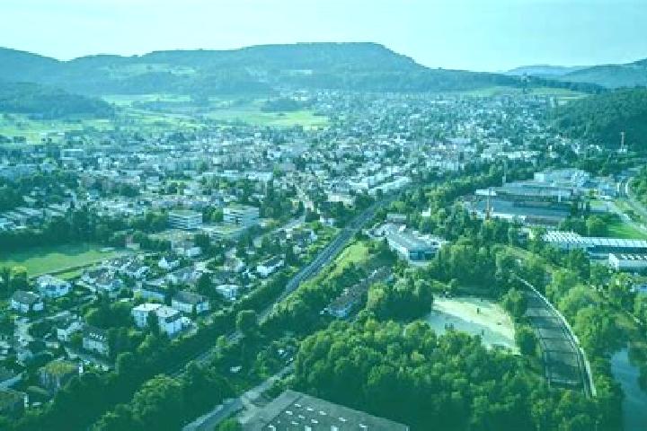 Kinsley, 26 — Escort in Aesch, Switzerland