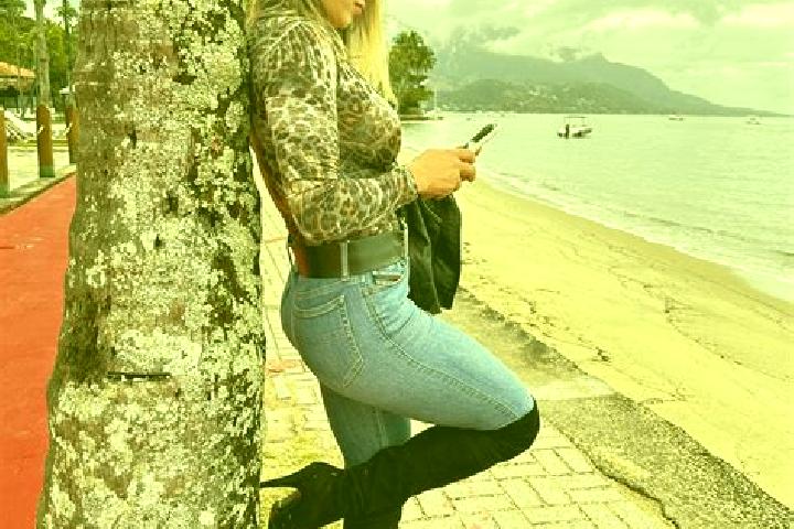 Kinsley, 26 — Escort in Candido Sales, Brazil