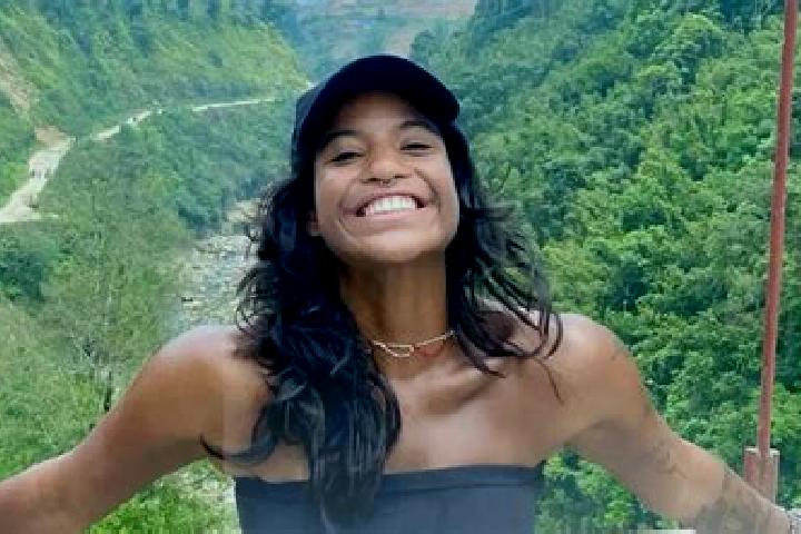 Kinsley, 26 — Escort in Carvalhos, Brazil
