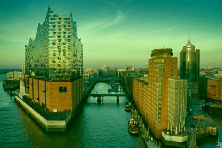 Kinsley, 26 — Escort in HafenCity, Germany