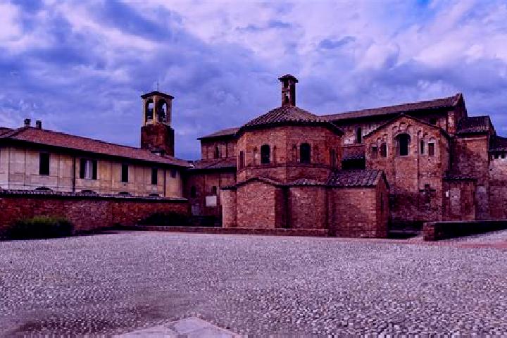 Kinsley, 26 — Escort in Lomello, Italy