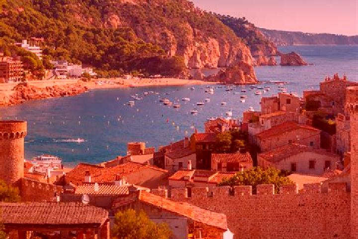 Kinsley, 26 — Escort in Montferri, Spain