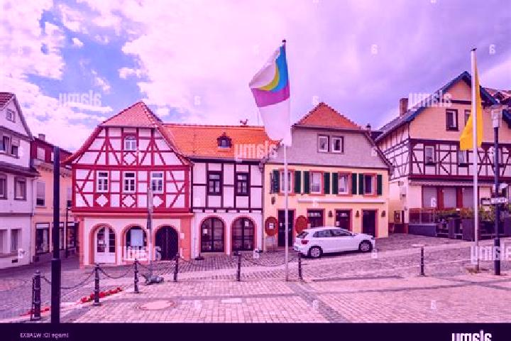 Kinsley, 26 — Escort in Oppenheim, Germany