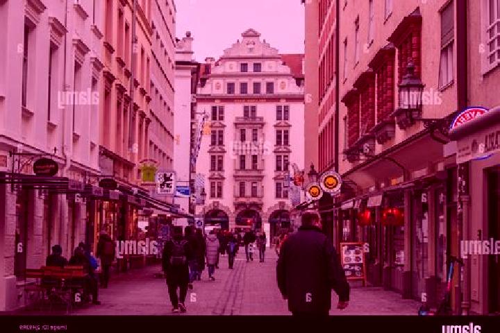 Kinsley, 26 — Escort in Orenhofen, Germany