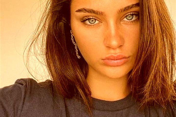 Kinsley, 27, a brunette blue-eyed middle eastern companion based in Fajze. Offering Massage, Girlfriend Experience, Roleplay, Prostate Massage. Available for...