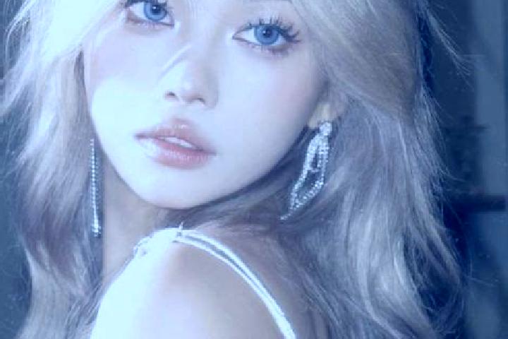 Kinsley, 27, a platinum blonde grey-eyed asian companion based in Shuiting. Offering Fetish, OWO. Available for incall and outcall, overnight bookings availa...