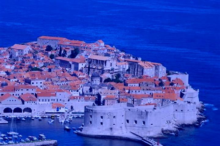 Kinsley, 27 — Escort in Belisce, Croatia