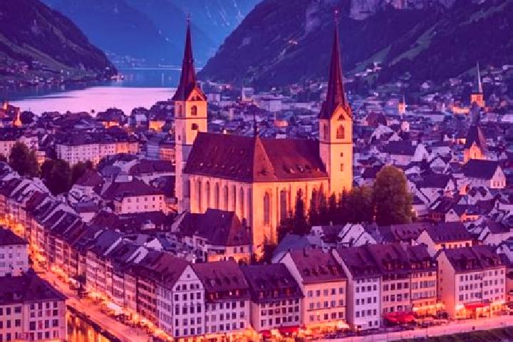 Kinsley, 27 — Escort in Birrwil, Switzerland