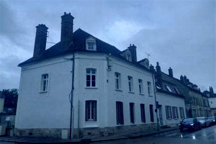 Kinsley, 27 — Escort in Brienon-sur-Armancon, France