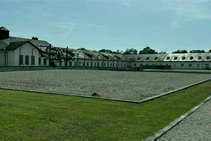 Kinsley, 27 — Escort in Dachau, Germany