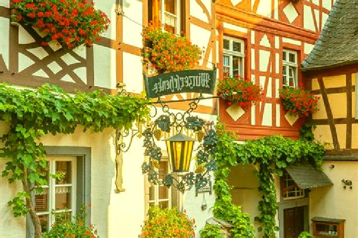 Kinsley, 27 — Escort in Kordorf, Germany