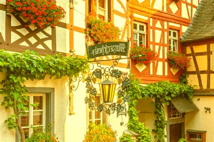 Kinsley, 27 — Escort in Liebsdorf, Germany