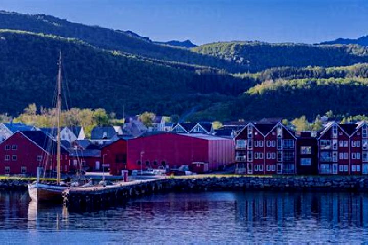 Kinsley, 27 — Escort in Melbu, Norway