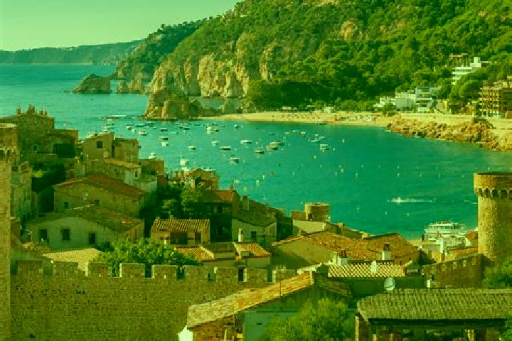 Kinsley, 27 — Escort in Salillas, Spain