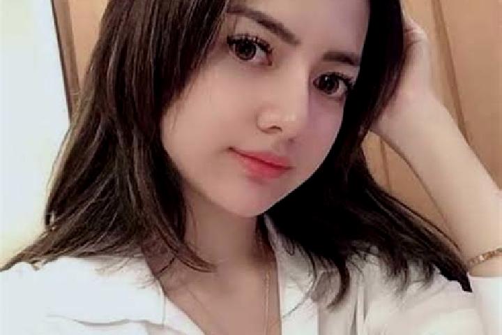 Kinsley, 27 — Escort in Sangoleng, Indonesia