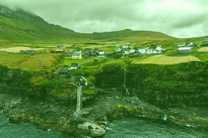 Kinsley, 27 — Escort in Vidareidi, Faroe Islands