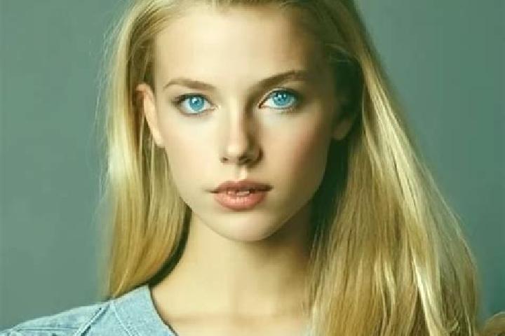 Kinsley, 28, a blonde grey-eyed indian companion based in Grossdubrau. Offering Party Girl, OWO. Available for incall and outcall, day and evening dates.