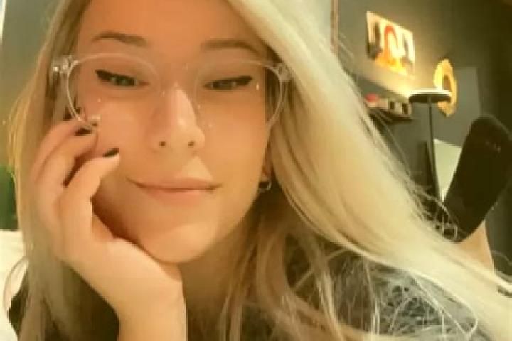 Kinsley, 28, a blonde grey-eyed mixed companion based in Ar-Asgat. Offering BDSM, Dinner Date, Party Girl, Girlfriend Experience. Available for incall and ou...