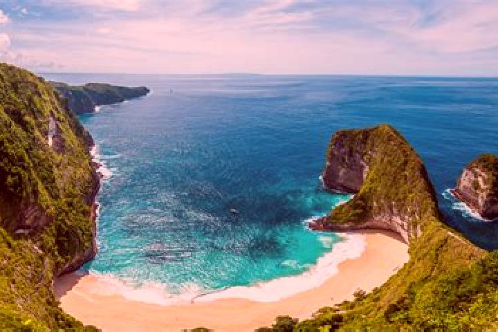 Kinsley, 28 — Escort in Babakankadu, Indonesia
