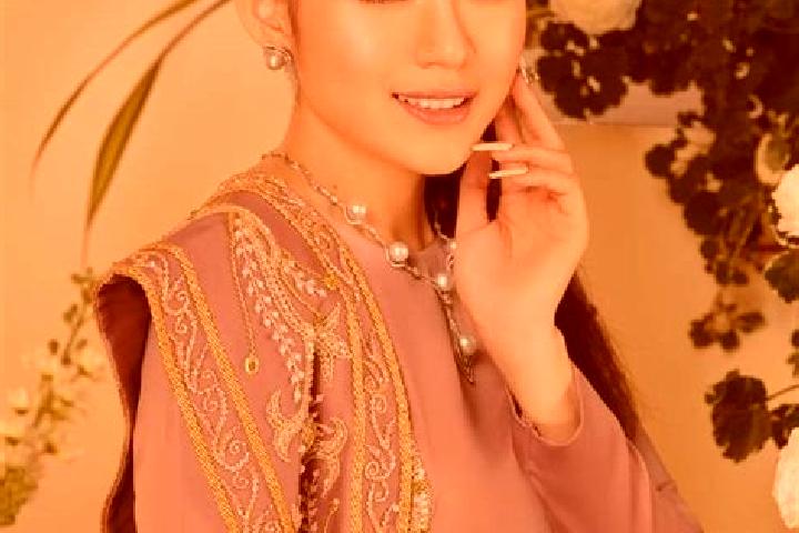 Kinsley, 28 — Escort in Kyun Ka Lay, Myanmar