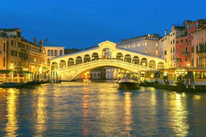 Kinsley, 28 — Escort in Ponte di Ferro, Italy